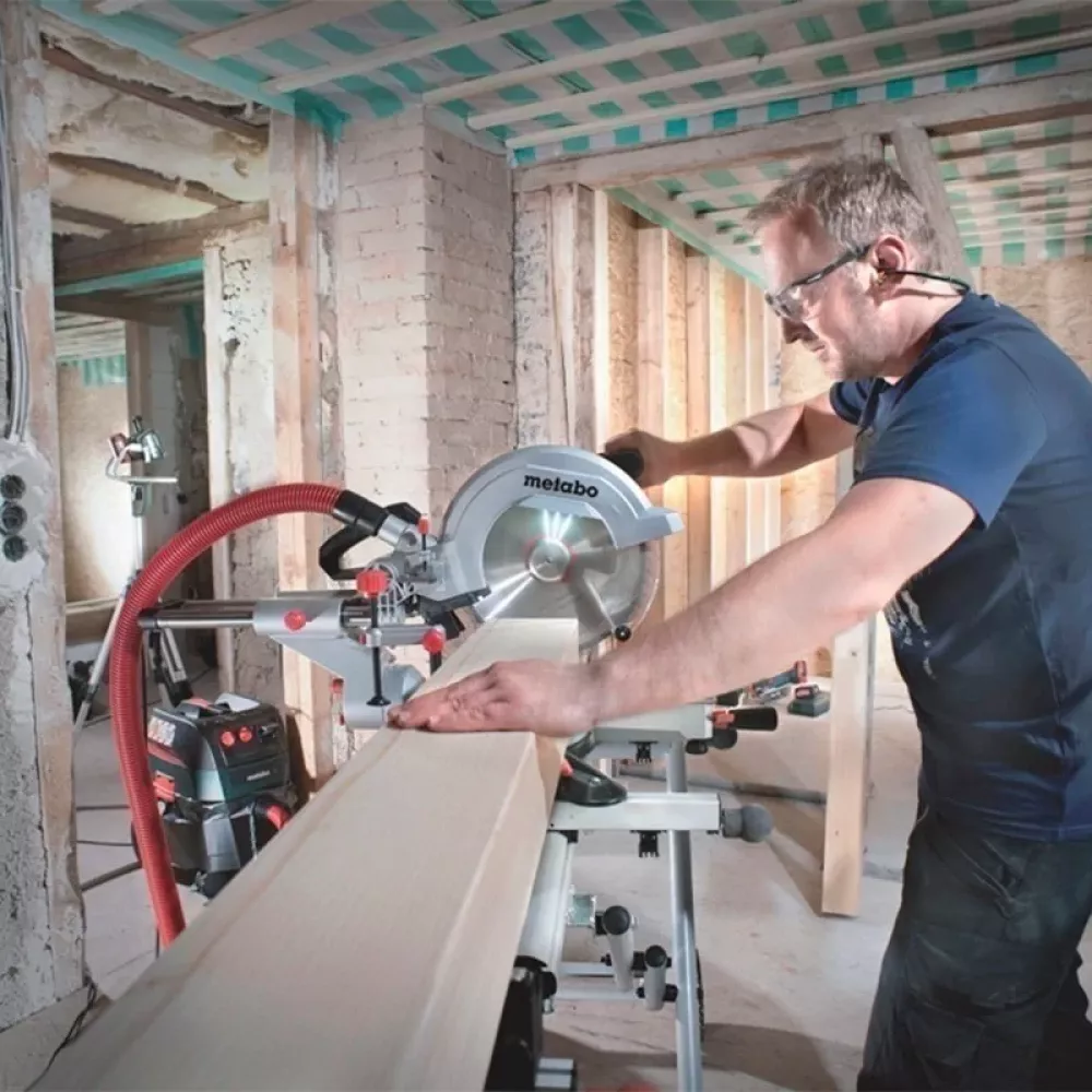 Торцовочная пила Metabo KGS 254 M, 602540000