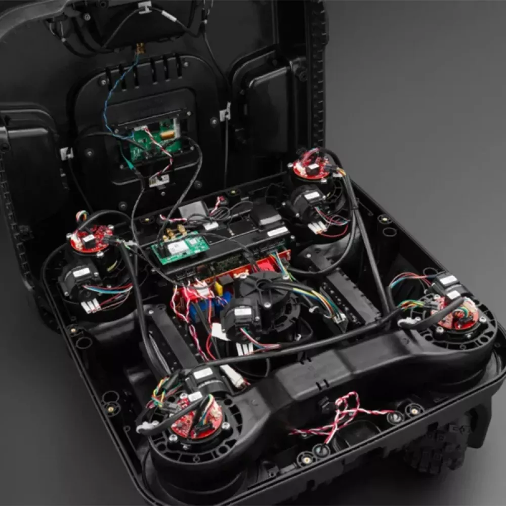 Caiman Tech Crosser 4WD робот-газонокосилка TH095L4G1Z