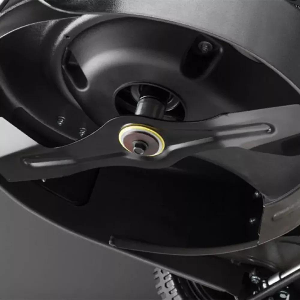 Caiman Ferro 47CP газонокосилка бензиновая