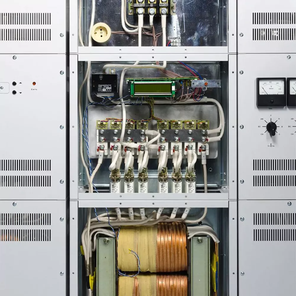 Volter СНПТТ-150 С трехфазный стабилизатор напряжения
