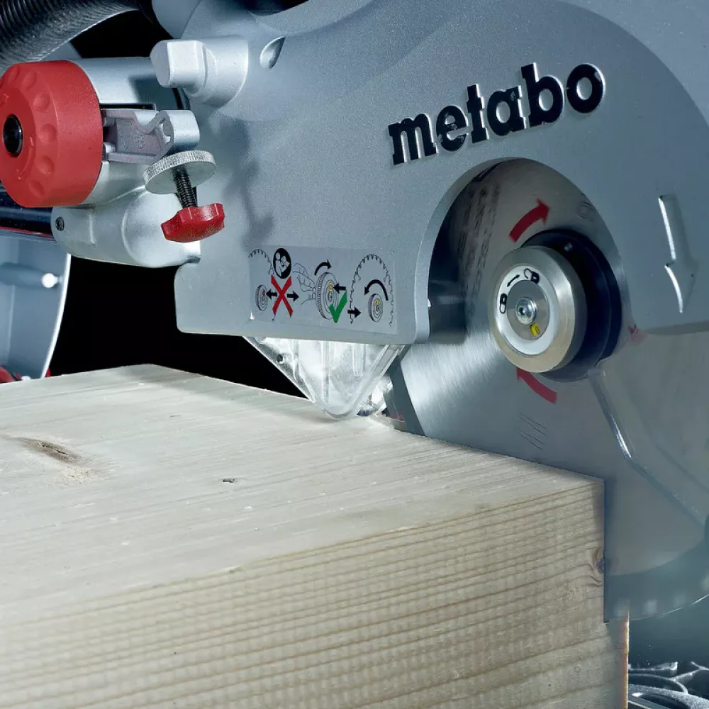 Metabo KGS 315 Plus торцовочная пила с протяжкой 0103150000