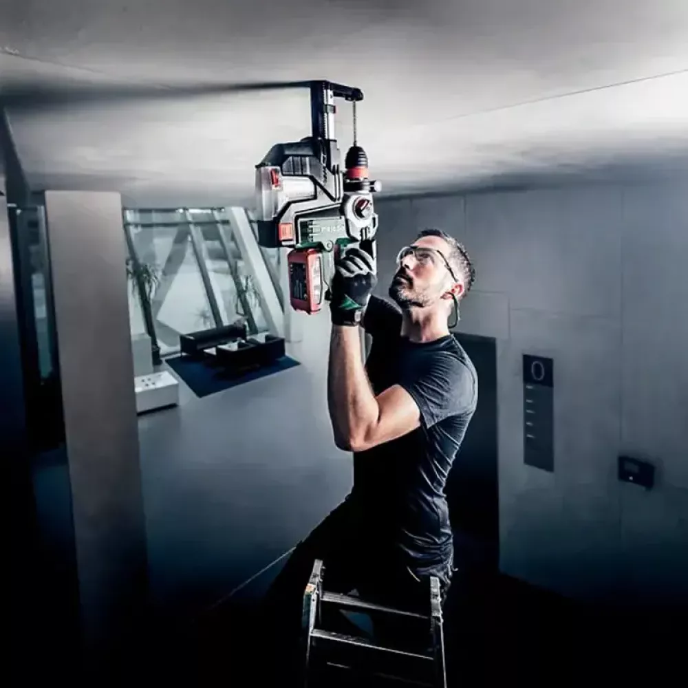 Metabo KHA 18 LTX BL 24 Quick Set ISA перфоратор в кейсе 1 x 5.5 Ач, 1 x 4 Ач, ЗУ 600211930