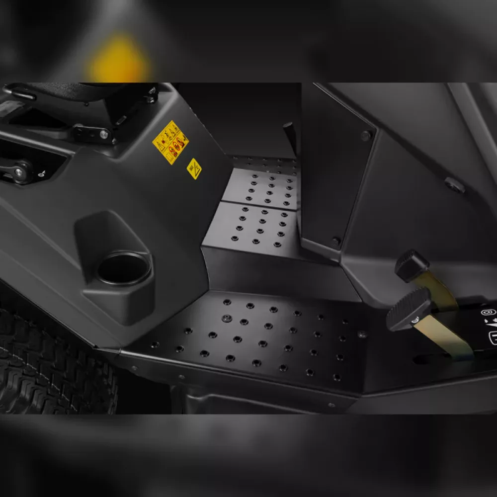 Caiman Comodo Max 2WD 107D2K2 газонокосильная машина