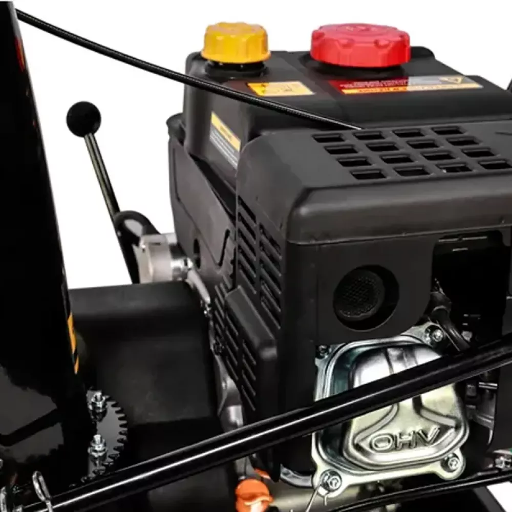 CHAMPION STT761E бензиновый снегоуборщик