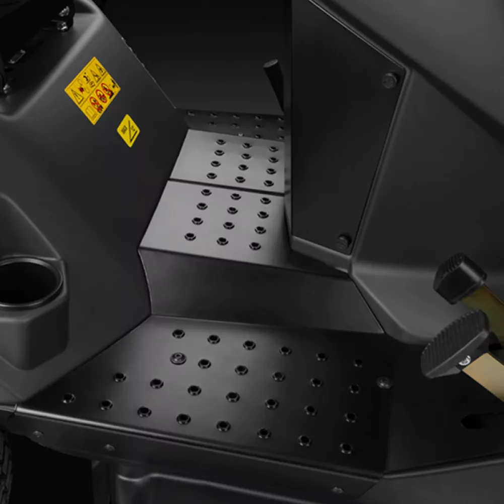 Caiman Comodo Max 2WD HD 107D2K2 газонокосильная машина