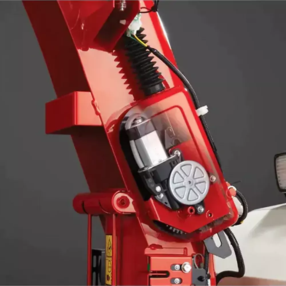 Caiman Edo 48YD(24) дизельный снегоуборщик