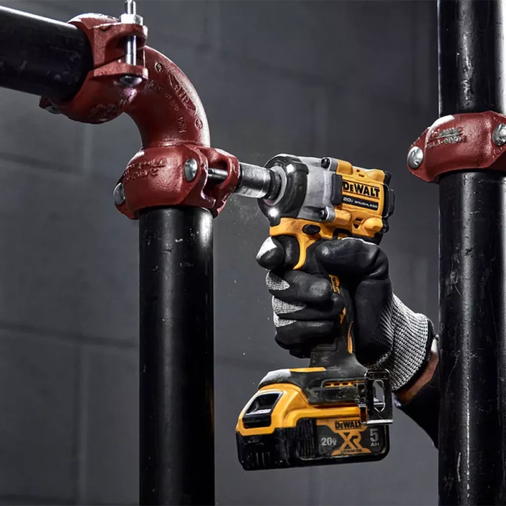 DeWalt DCF921P2T аккумуляторный гайковерт (2 x 5 Ач, ЗУ) DCF921P2T-GB